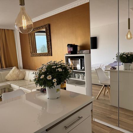 Tiffany'S Ferienapartments Sind Alles, Ausser... Gewoehnlich!!! Timmendorfer Strand Exterior photo
